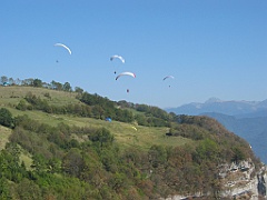 Parapentes au-dessus de St Hilaire 09